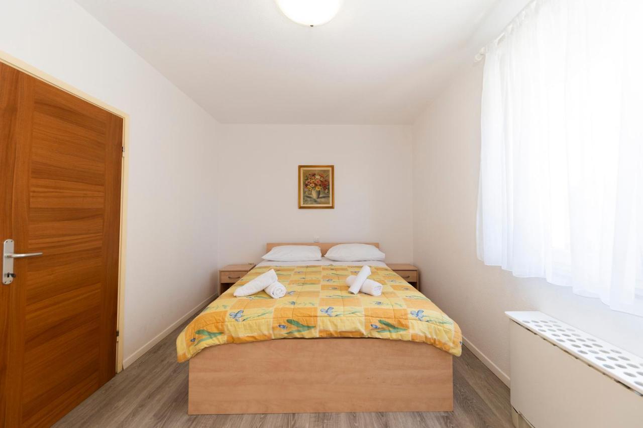 Guesthouse Villa Irena Zadar Eksteriør billede