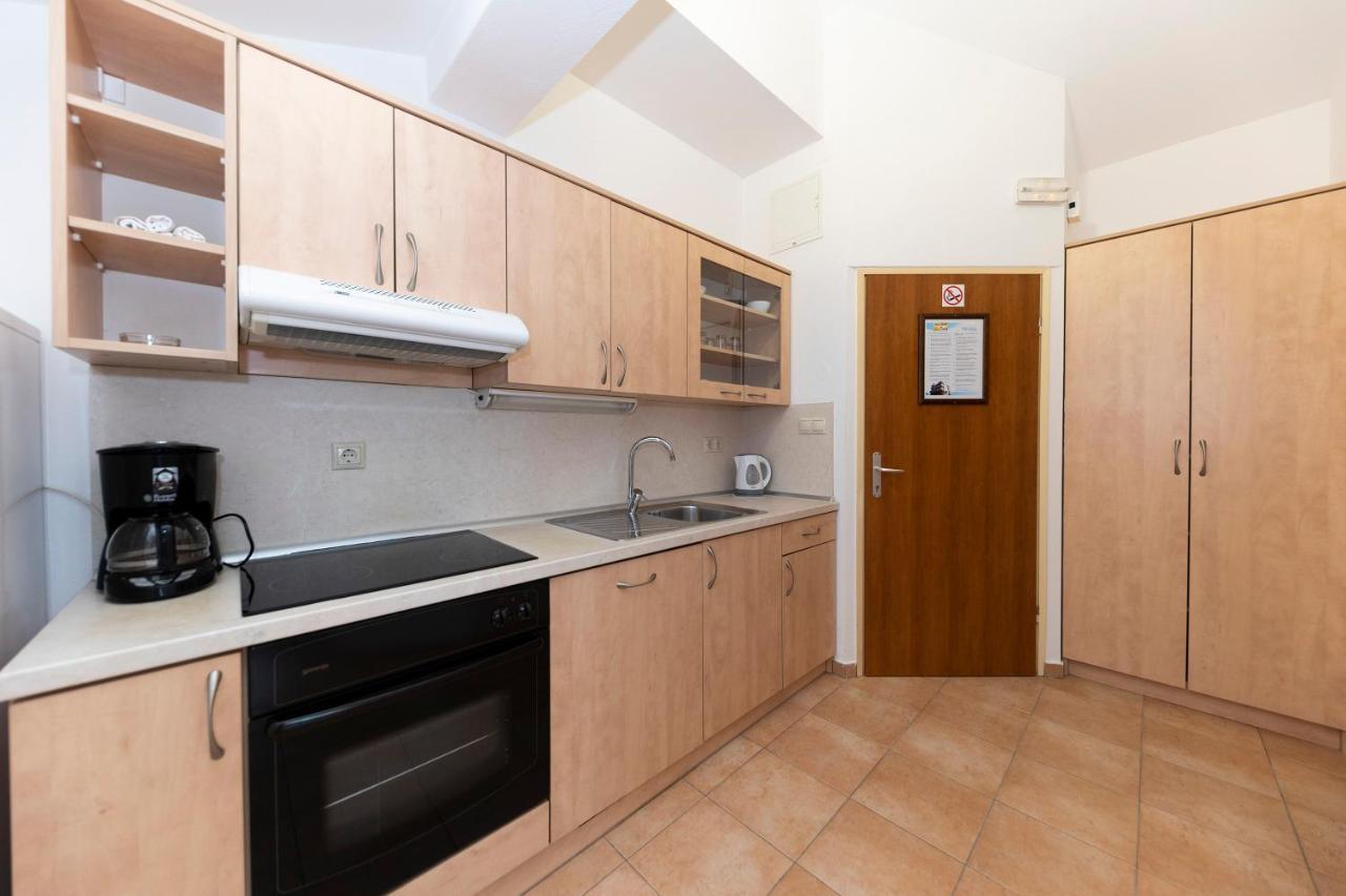 Guesthouse Villa Irena Zadar Eksteriør billede
