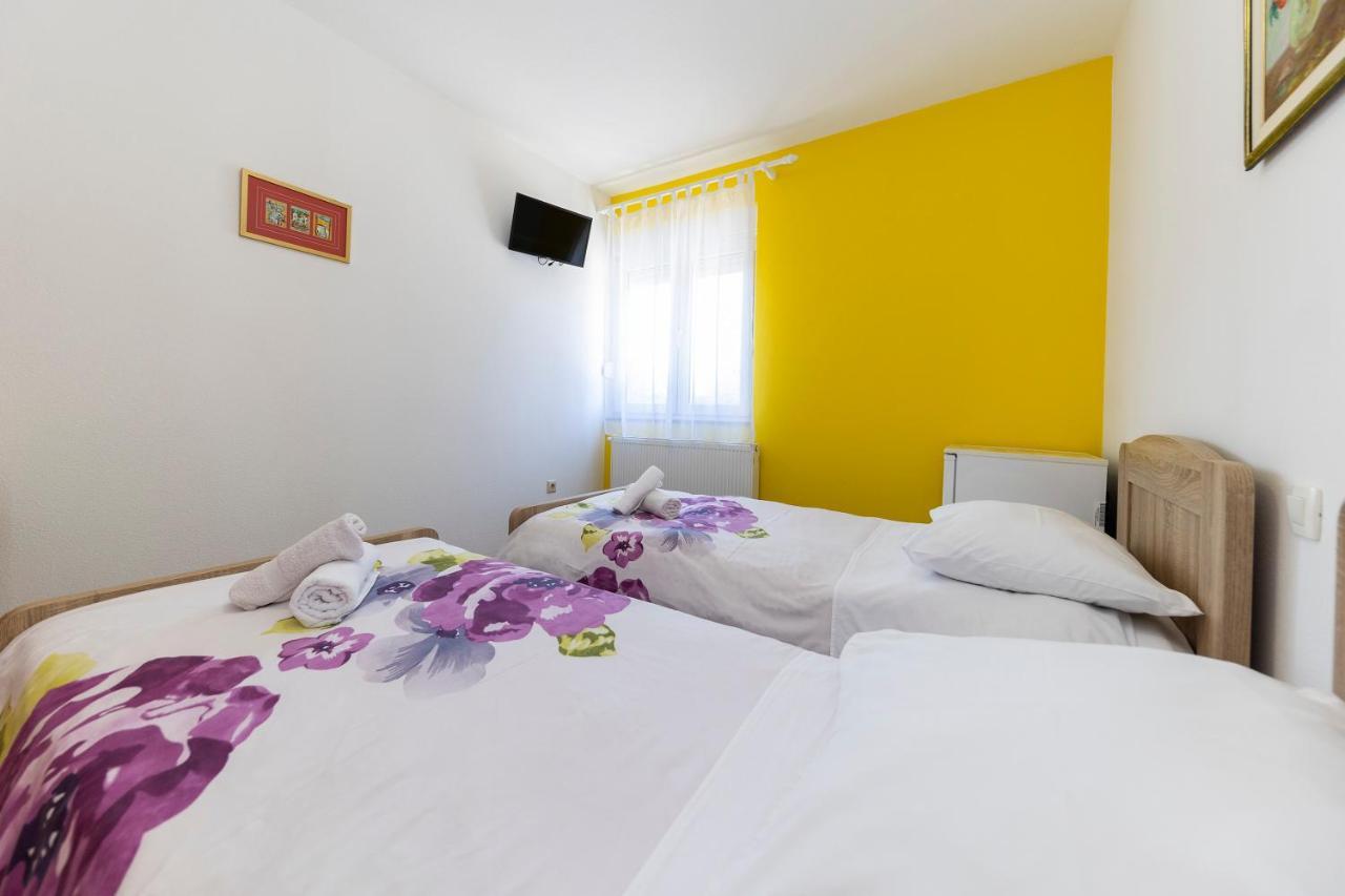 Guesthouse Villa Irena Zadar Eksteriør billede