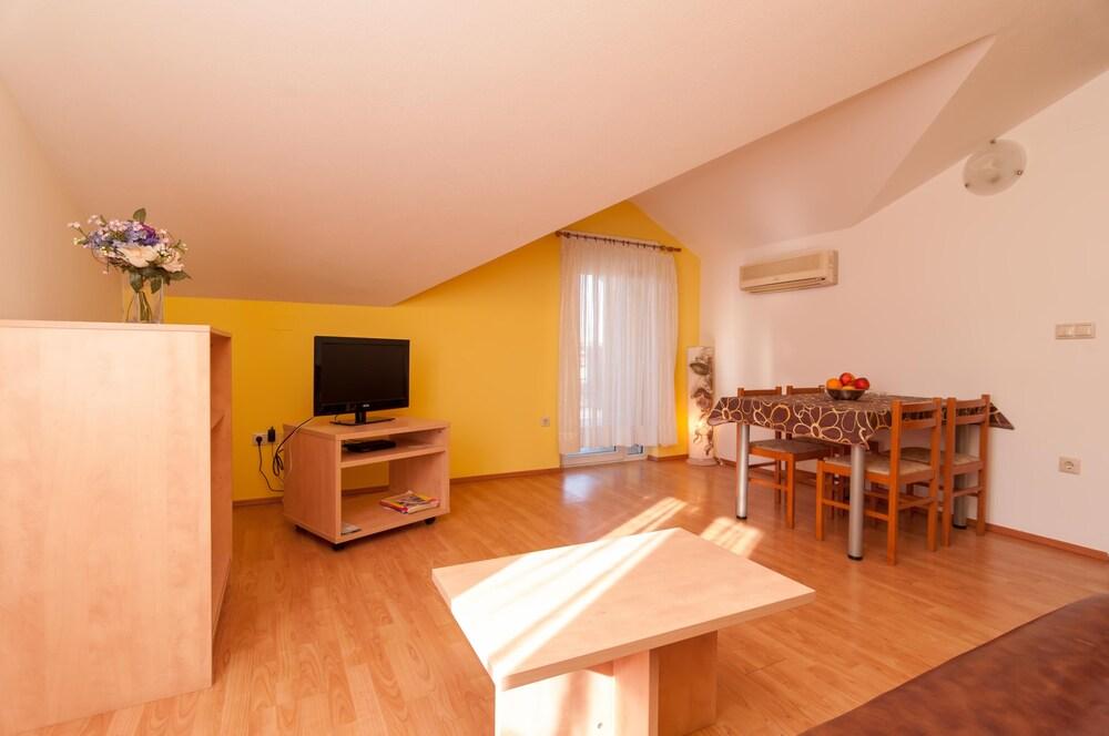 Guesthouse Villa Irena Zadar Eksteriør billede
